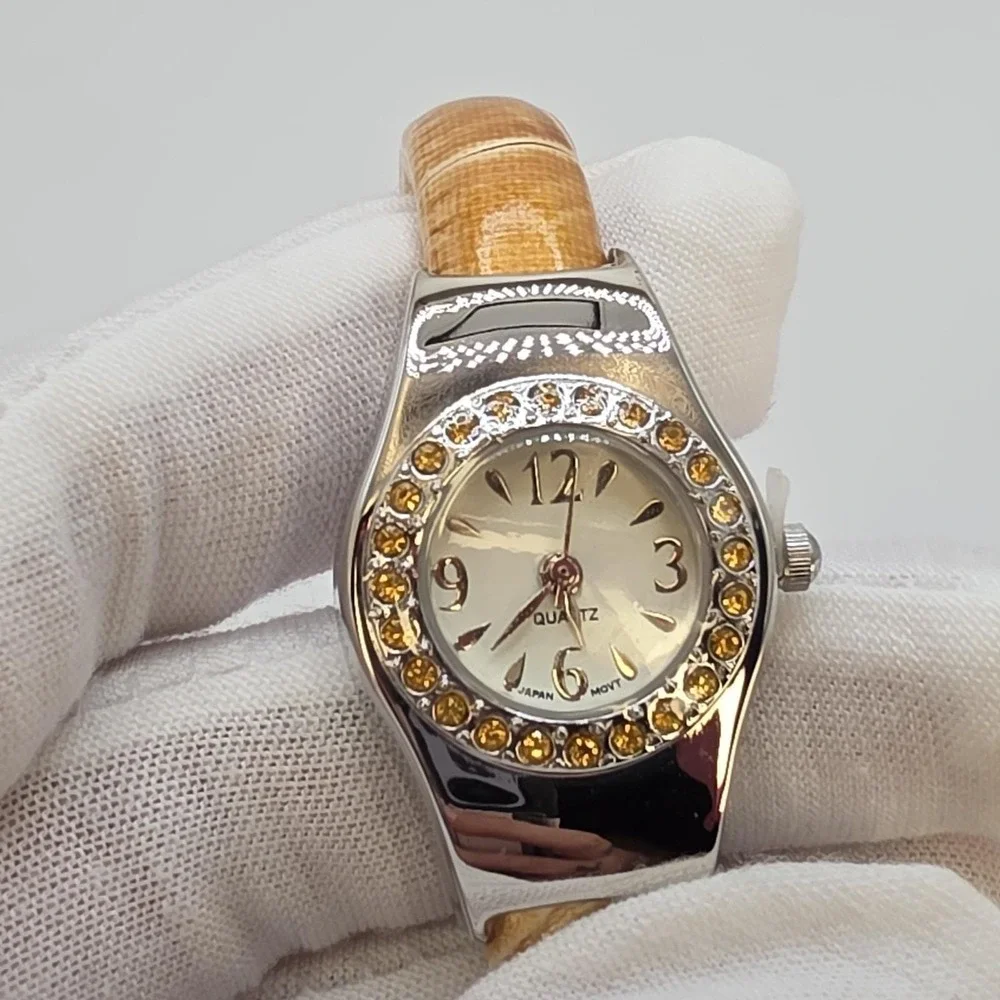 New! AVON Women's Cuff Watch Amber Orange Gemmed Silver Tone New‎ Battery